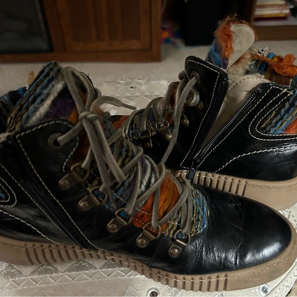 Josef Seibel boots, 39(8-8-1/2) is size, multi colored - Picture 3 of 6